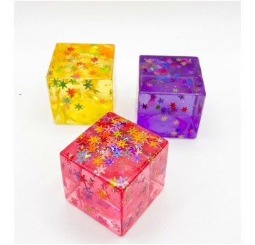 GNIOTEK KOSTKA LODU Z GWIAZDKAMI SQUEEZE 5X5 A"12