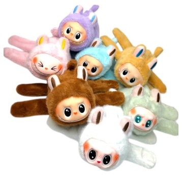 MASKOTKA NA RĘKĘ LABUBU 6970