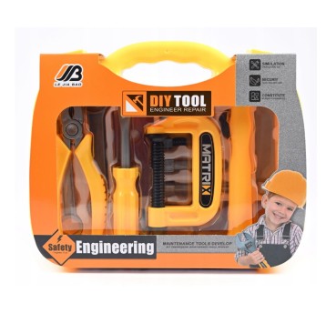 NARZĘDZIA W WALIZCE (48) 4652