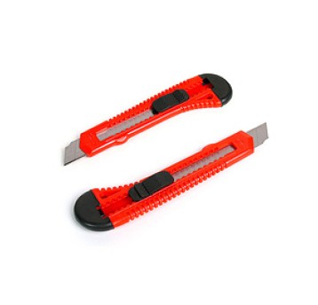 NÓŻ DO TAPET PLAST DUŻY 5785